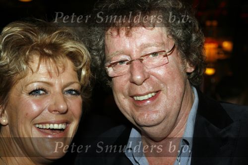 Amsterdam 19 februari 2007
Andre v Duin viert zijn 60e verjaardag in het american hotel. Heel bekend nederland was aanwezig. Simone Kleinsma met ....