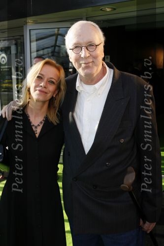 Hilversum 12 maart 2007
Feest voor de 65 e verjaardag van Joop v d Ende in studio 21. Wik Jongsma met vriendin