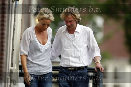Amsterdam 2 juni 2009
Adam Curry met zijn nieuwe vriendin Micky Hoogendijk verliefd in Amsterdam.
Peter Smulders bv