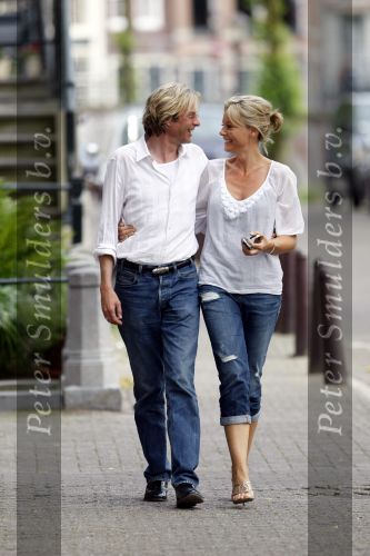 Amsterdam 2 juni 2009
Adam Curry met zijn nieuwe vriendin Micky Hoogendijk verliefd in Amsterdam.
Peter Smulders bv