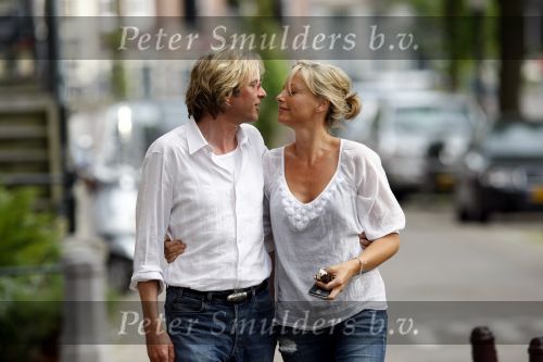 Amsterdam 2 juni 2009
Adam Curry met zijn nieuwe vriendin Micky Hoogendijk verliefd in Amsterdam.
Peter Smulders bv