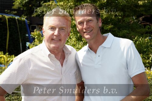 Hilversum 30 juni 2009
Feestje bij de Tros ivm record aantal leden van ruim 450.000. Andre v Duin met vriend Martin
Peter Smuldrs bv