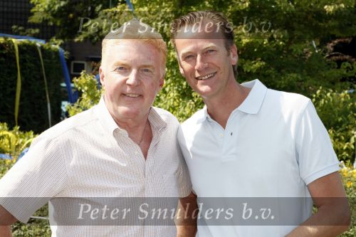 Hilversum 30 juni 2009
Feestje bij de Tros ivm record aantal leden van ruim 450.000. Andre v Duin met vriend Martin
Peter Smuldrs bv
