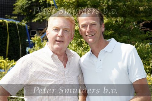 Hilversum 30 juni 2009
Feestje bij de Tros ivm record aantal leden van ruim 450.000. Andre v Duin met vriend Martin
Peter Smuldrs bv
