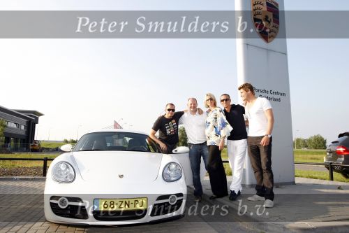 Heteren 29 juni 2009
Opening winkel bij porsche centrum Geldrland met div bn ers waaronder
Koert Jan de Bruijn Anouk Smulders Tom Sebastian  en Jeroen v Koningsbrugge.
Eigenaar van Porsche centrum is Mark Wegh.
Peter Smulders bv