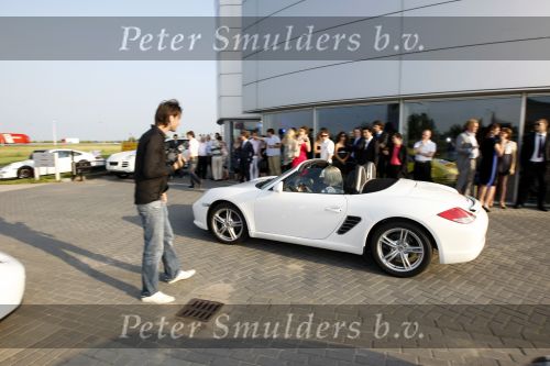 Heteren 29 juni 2009
Opening winkel bij porsche centrum Geldrland met div bn ers waaronder
Koert Jan de Bruijn Anouk Smulders Tom Sebastian  en Jeroen v Koningsbrugge.
Eigenaar van Porsche centrum is Mark Wegh.
Peter Smulders bv
