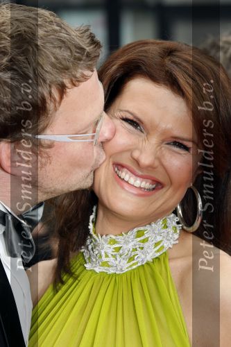 Hilversum 8 juni 2009
Uitreiking musical awards in studio 22. Anouk v Nes met haar man
Peter Smulders bv