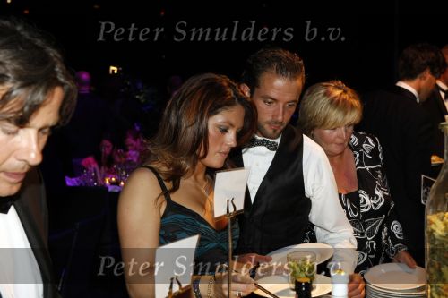 Hilversum 8 juni 2009
Uitreiking musical awards in studio 22. Belle Perez met nieuwe vriend
Peter Smulders bv