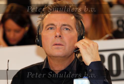Hilversum 21 januari 2010
Rtl SBS en de NOS hebben samen een tv programma en aktie in elkaar gedraaid om zoveel mogelijk geld op te halen voor giro 55 ten bate van Haiti. Bert v Leeuwen
Peter Smulders bv