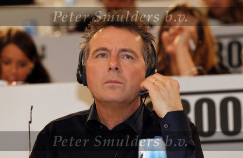 Hilversum 21 januari 2010
Rtl SBS en de NOS hebben samen een tv programma en aktie in elkaar gedraaid om zoveel mogelijk geld op te halen voor giro 55 ten bate van Haiti. Bert v Leeuwen
Peter Smulders bv