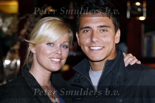 Volendam 15 juni 2009
Presentatie tijdschrift 100% NL met oa Jan Smit Bridget Maasland Tanja Jess en Jan v Veen.
Peter Smulders bv
