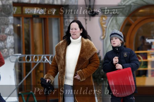 Lech 20 februari 2010
Brigitte Klijnstra met haar zoon in Lech bij hotel Post
Peter Smulders bv