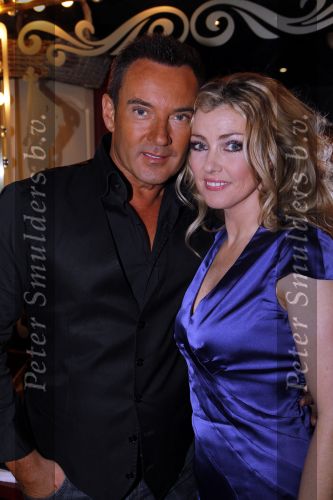 Uitgeest 18 januari 2010
Nieuwjaars feest van Henk Geels in Bobs Party saloon. Brigitte Nijman met Gerard Joling
Peter Smulders bv