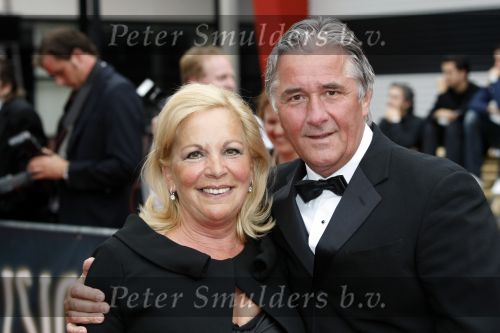 Hilversum 8 juni 2009
Uitreiking musical awards in studio 22. carol Dona met vrouw
Peter Smulders bv