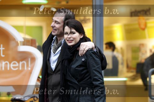 Amsterdam 19 maart 2010
Caroline de Bruijn en Erik de Vogel verliefd op straat.
Peter Smulders bv