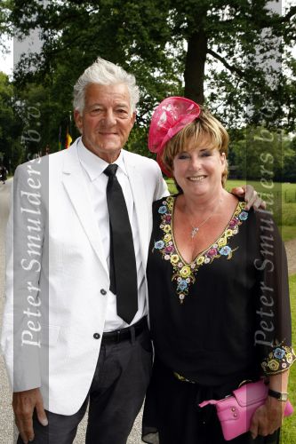 Breukelen 17 juni 2009
Haringparty op Neijenrode. catherine Keyl met nieuwe vriend
Peter Smulders bv