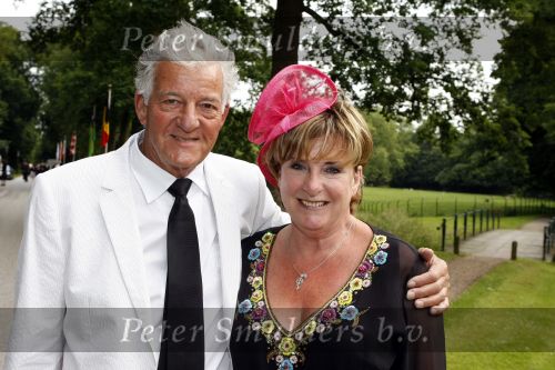 Breukelen 17 juni 2009
Haringparty op Neijenrode. catherine Keyl met nieuwe vriend
Peter Smulders bv