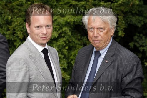Breukelen 17 juni 2009
Haringparty op Neijenrode. Cees dam met zijn zoon
Peter Smulders bv