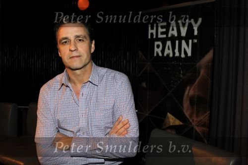 Amsterdam 25 februari 2010
Presentatie computerspel heavy rain in club rain. Chris tates
Peter Smulders bv