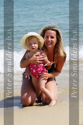 Sant Tropez 7 augustus 2009
Robert Claudia en Olivia Schoemacher op vakantie in sant Tropez.
Peter Smulders bv