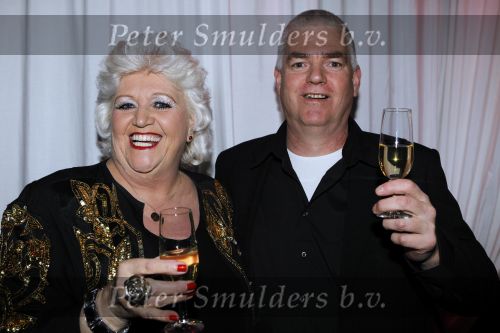 Uitgeest 18 januari 2010
Nieuwjaars feest van Henk Geels in Bobs Party saloon. Country Wilma met man
Peter Smulders bv