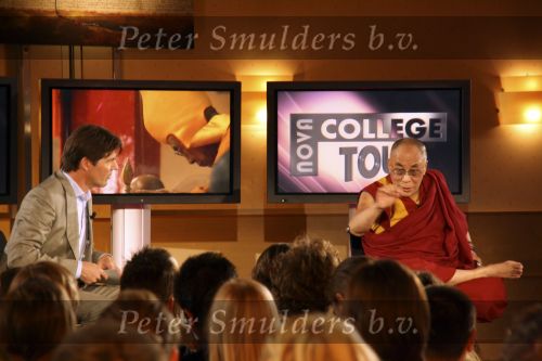 Amsterdam 3 juni 2009
De dalai lama tijdens een meeting in hotel Okura.
Peter Smulders bv