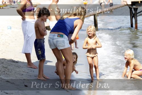 Saint Tropez 31 juli 2009
Danielle Overgaag Oerlemans met dochter Kate  Thijmen Fiene en benjamin op vakantie op saint Tropez.
Peter Smulders bv