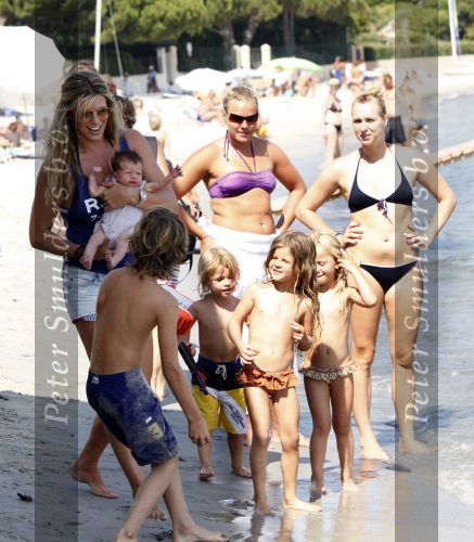 Saint Tropez 31 juli 2009
Danielle Overgaag Oerlemans met dochter Kate  Thijmen Fiene en benjamin op vakantie op saint Tropez.
Peter Smulders bv