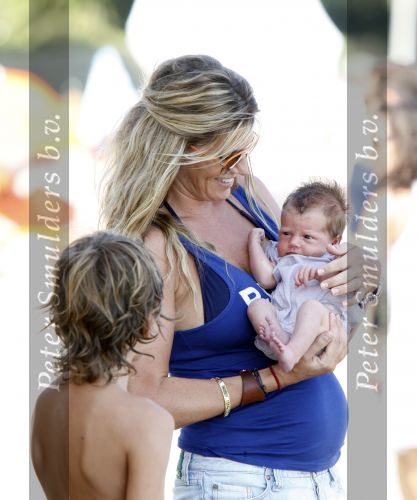 Saint Tropez 31 juli 2009
Danielle Overgaag Oerlemans met dochter Kate  Thijmen Fiene en benjamin op vakantie op saint Tropez.
Peter Smulders bv