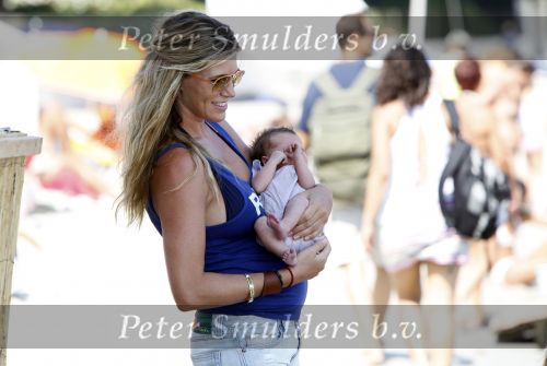 Saint Tropez 31 juli 2009
Danielle Overgaag Oerlemans met dochter Kate  Thijmen Fiene en benjamin op vakantie op saint Tropez.
Peter Smulders bv