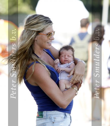 Saint Tropez 31 juli 2009
Danielle Overgaag Oerlemans met dochter Kate  Thijmen Fiene en benjamin op vakantie op saint Tropez.
Peter Smulders bv