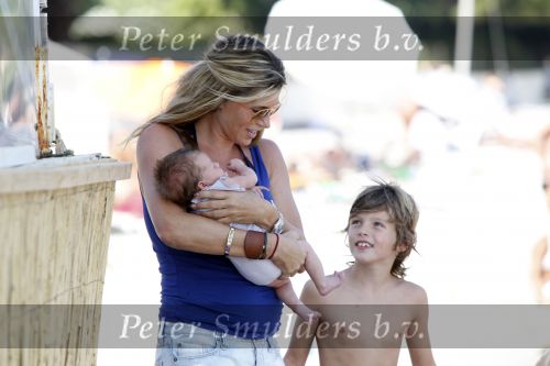 Saint Tropez 31 juli 2009
Danielle Overgaag Oerlemans met dochter Kate  Thijmen Fiene en benjamin op vakantie op saint Tropez.
Peter Smulders bv