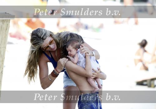 Saint Tropez 31 juli 2009
Danielle Overgaag Oerlemans met dochter Kate  Thijmen Fiene en benjamin op vakantie op saint Tropez.
Peter Smulders bv
