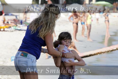 Saint Tropez 31 juli 2009
Danielle Overgaag Oerlemans met dochter Kate  Thijmen Fiene en benjamin op vakantie op saint Tropez.
Peter Smulders bv