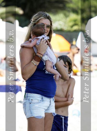 Saint Tropez 31 juli 2009
Danielle Overgaag Oerlemans met dochter Kate  Thijmen Fiene en benjamin op vakantie op saint Tropez.
Peter Smulders bv