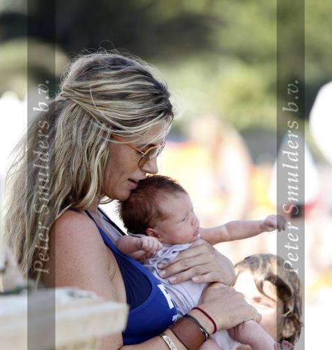 Saint Tropez 31 juli 2009
Danielle Overgaag Oerlemans met dochter Kate  Thijmen Fiene en benjamin op vakantie op saint Tropez.
Peter Smulders bv