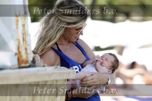 Saint Tropez 31 juli 2009
Danielle Overgaag Oerlemans met dochter Kate  Thijmen Fiene en benjamin op vakantie op saint Tropez.
Peter Smulders bv