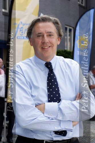 Hilversum 30 juni 2009
Feestje bij de Tros ivm record aantal leden van ruim 450.000. Ed Nijpels
Peter Smuldrs bv