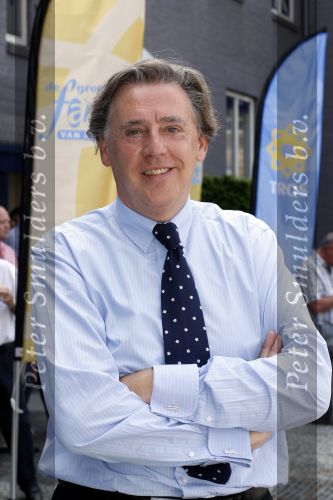 Hilversum 30 juni 2009
Feestje bij de Tros ivm record aantal leden van ruim 450.000. Ed Nijpels
Peter Smuldrs bv