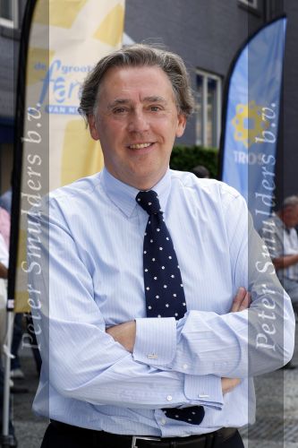 Hilversum 30 juni 2009
Feestje bij de Tros ivm record aantal leden van ruim 450.000. Ed Nijpels
Peter Smuldrs bv