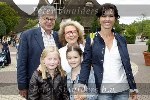 Kaatsheuvel 2 augustus 2009
Premiere show in de efteling. Ed v Tijn met vrouw en kleinkinderen
Peter Smulders bv