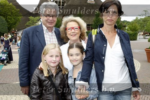 Kaatsheuvel 2 augustus 2009
Premiere show in de efteling. Ed v Tijn met vrouw en kleinkinderen
Peter Smulders bv