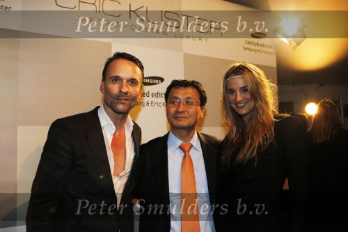 Loosdrecht 12 februari 2010
Presentatie Samsung tv van Eric Kuster bij het witte huis in Loosdrecht. Lieke v Lexmond en raymond Westerom
Peter Smulders bv