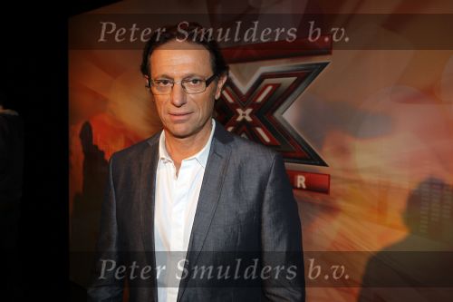 Amsterdam 2 februari 2010
Perspresentatie X factor in hotel arena . Aanwezig waren Wendy v Dijk zwanger Martijn Krabbe Gorodon Eric v Tijn Angela Groothuizen en Stacey Rookhuizen.
Peter Smulders bv