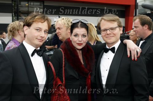 Hilversum 8 juni 2009
Uitreiking musical awards in studio 22. Esther Roord met zoons??
Peter Smulders bv
