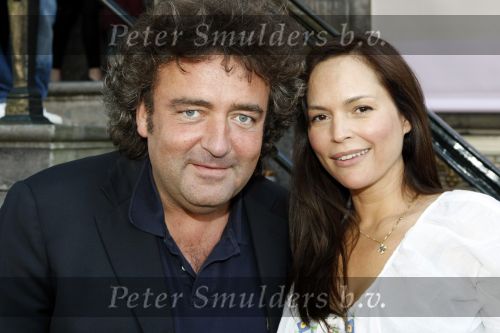 Amsterdam 16 juni 2009
Modeshow La Dress by Simone v Trojen. Evelyne Struik met een kennis
Peter Smulders bv