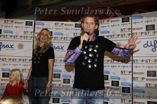 Hoofddorp 3 februari 2010
Presentatie romper tbv stop kindermisbruik bij happy kids in hoofddorp.
Peter Smulders bv
