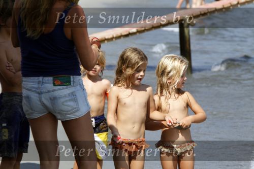 Saint Tropez 31 juli 2009
Danielle Overgaag Oerlemans met dochter Kate  Thijmen Fiene en benjamin op vakantie op saint Tropez.
Peter Smulders bv