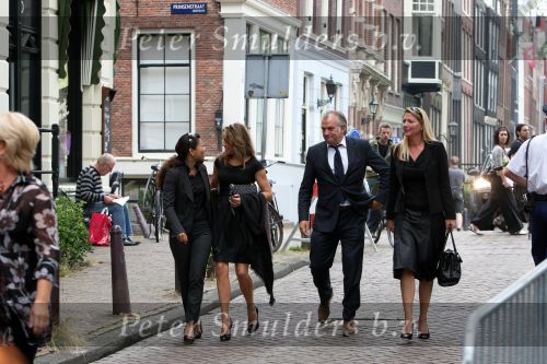 Amsterdam, 27 Juni 2009
Begrafenis Bolle Jan ( Jan Froger
Frank Wisse met zijn vriendin
Foto Peter Smulders BV