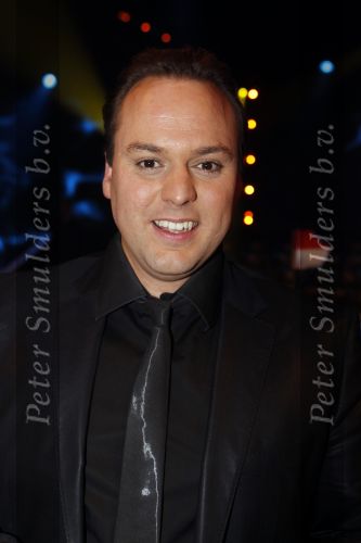 Baarn 7 februari 2010
Frans Bauer met zijn meidengroep Loekz tijdens het Nationale songfestival.
Peter smulders bv